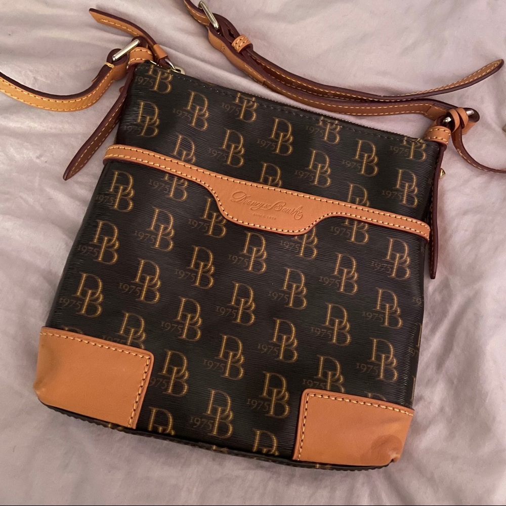 Dooney & Bourke Purse - Picture 1 of 11
